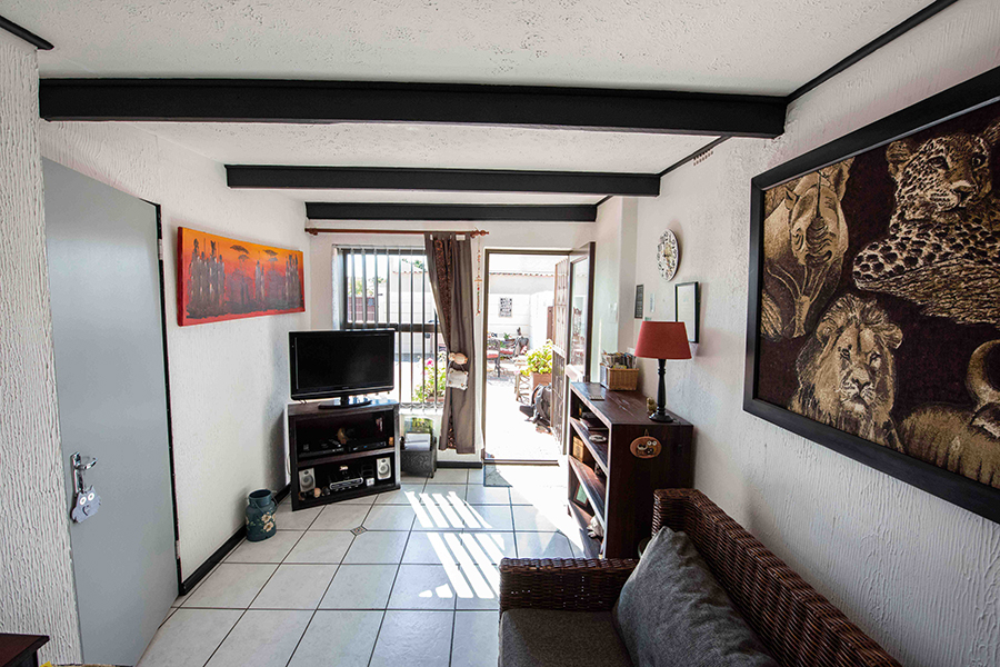 7 Bedroom Property for Sale in Bloubergrant Western Cape
